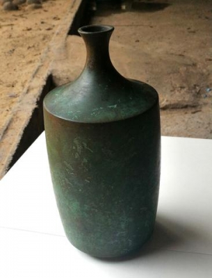 โถแจกันทองเหลืองโบราณ เก่าสนิมเขียวธรรมชาติ หนาและหนักมาก ควรค่าแกการสะสม