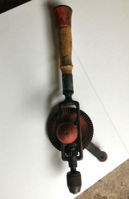 สว่านมือเก่าเก็บตัวที่2 สภาพดีมากๆ ใช้งานได้เลย เอามาตั้งโชว์ก็โก้สุดๆ