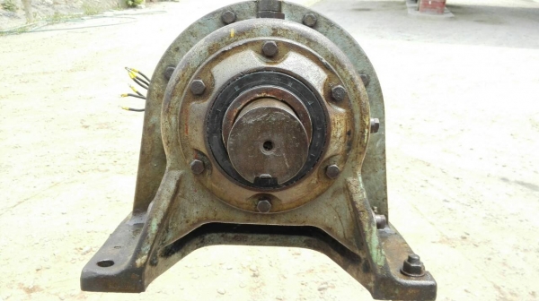 Sell>> มอเตอร์เกียร์ Sumitomo Cyclo Drive 25 HP. 380V. ทด 1:21 เพลาออกประมาณ 70 RPM. วิ่งเงียบพร้อมใช้งาน!! (สีเดิมๆ