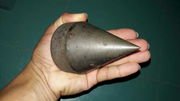 ขายลูกดิ่งงานเก่าเก็บMade in Japan.น้ำหนัก800กรัม