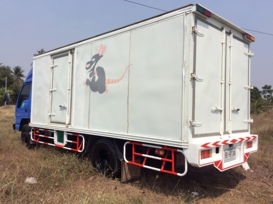 ISUZU NQR 150แรง รถห้างแท้ ยาว 5.5 ม. เครื่องดี ยางดี ครัทซีสวย รถเดิมๆ พร้อมใช้งาน ขาย 600,000 บาท ศุภากร 081-1903107, 081-4252943