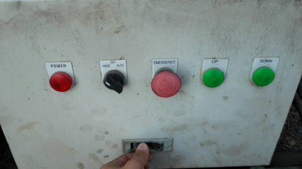 ** ปรับราคา ** X-lift ยกของขนาด 5 ตัน. สภาพสวยของใหม่เก่าเก็บระบบไฟกับปั้มไฮดรอลิคเดินดีมาก ฐานกว้าง 210&times;280 cm. สวยสด