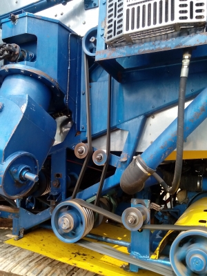 ขายรถเกี่ยวข้าว ไอ้หนุ่มไวไฟ ปี 55