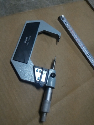 ไมโครมิเตอร์ดิจิตอลแบบพิเศษ ยี่ห้อ Mitutoyo  จากญี่ปุ่น สภาพสวย เชื่อมต่อคอมพิวเตอร์บันทึกค่าได้ ช่วงการวัด 50 - 75 มม. ความละเอียด 0.001 ใช้งานง่าย