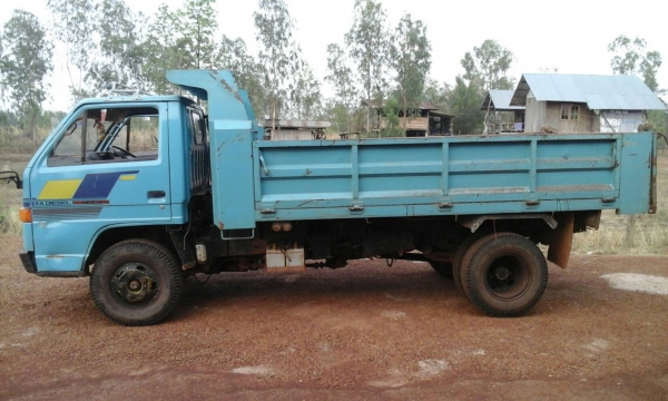 Isuzu Nkr ดั้ม110 ห้างแท้เกียร์สั้น Isuzu Nkr ดั้ม110 ห้างแท้เกียร์สั้น