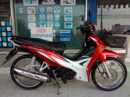 Honda Wave110i รถปี54 หัวฉีดประหยัดน้ำมันเครื่องดีครับ