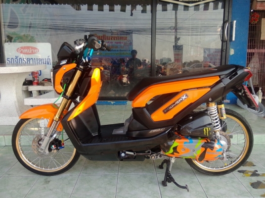 Zoomer X รถปี57 หัวฉีดประหยัดน้ำมัน แต่งสวยภายนอก ภาษีไม่ขาด ราคาถูกครับ