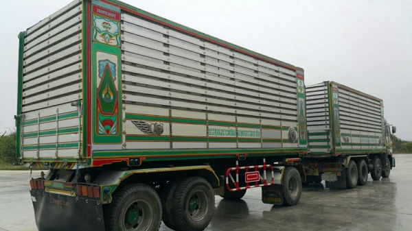 ขายรถพ่วง 24 ล้อ แม่-ลูก กระบะเนียมคอกเกษตรดั้ม อู่.รวมชัย HINO FM3M วางเครื่อง.P11C-320 แรง เกียร์อีตั้น ราคา.1650000 สนใจรีบจองด่วน