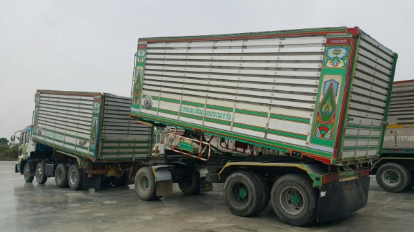 ขายรถพ่วง 24 ล้อ แม่-ลูก กระบะเนียมคอกเกษตรดั้ม อู่.รวมชัย HINO FM3M วางเครื่อง.P11C-320 แรง เกียร์อีตั้น ราคา.1650000 สนใจรีบจองด่วน