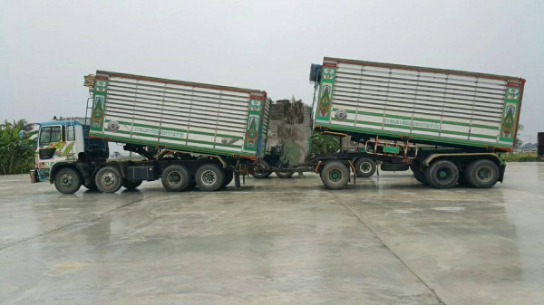 ขายรถพ่วง 24 ล้อ แม่-ลูก กระบะเนียมคอกเกษตรดั้ม อู่.รวมชัย HINO FM3M วางเครื่อง.P11C-320 แรง เกียร์อีตั้น ราคา.1650000 สนใจรีบจองด่วน