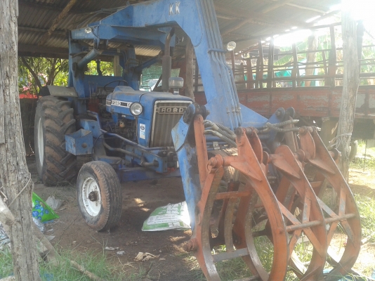 ขายรถไถฟอร์ด ติดคีบอ้อย เคเค บ้านโป่งราชบุรี