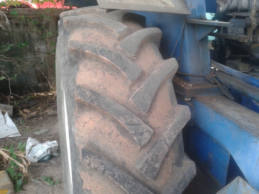 ขายรถไถฟอร์ด ติดคีบอ้อย เคเค บ้านโป่งราชบุรี ขายรถไถฟอร์ด ติดคีบอ้อย เคเค บ้านโป่งราชบุรี