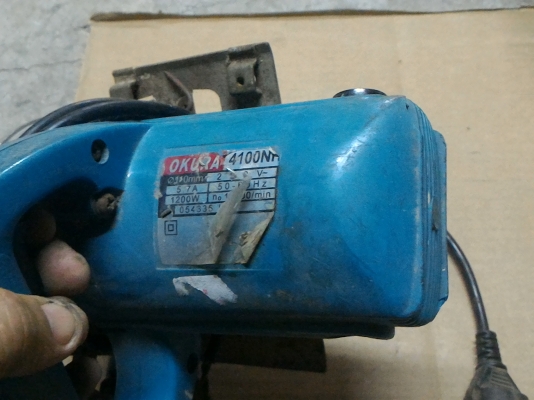 เครื่องตัดกระเบื้องแบบเปรียก ใช้น้ำช่วย ยี่ห้อ OKURA ขนาด 1200 W.