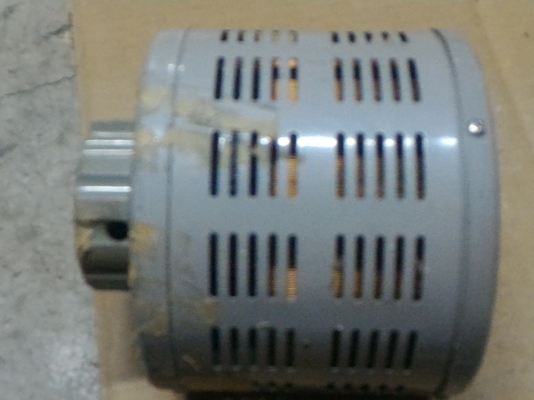 หม้อแปลงปรับเพิ่ม-ลดแรงดัน ยี่ห้อ YAMABISHI  แบบปรับแรงดันได้ตามต้องการตั้งแต่ 0 - 260 V. จากญี่ปุ่น ขนาดถึง 5 A.