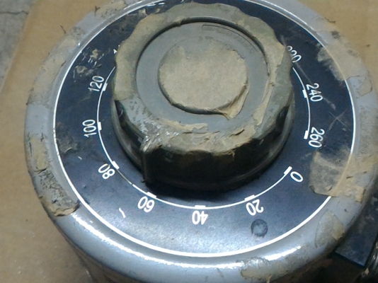 หม้อแปลงปรับเพิ่ม-ลดแรงดัน ยี่ห้อ YAMABISHI  แบบปรับแรงดันได้ตามต้องการตั้งแต่ 0 - 260 V. จากญี่ปุ่น ขนาดถึง 5 A.