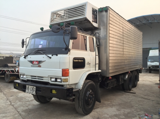 แสงฟ้าเต๊นท์รถ//ขายรถ10ล้อเพลาเดี๋ยวHINO-226เครื่องEM100-220แรง รถห้าง