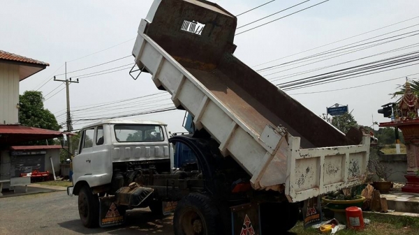 ขาย6ล้อดัมพ์ยยาง900R20 HINO KR300 160แรง รถเก่าเก็บ แชชซีสวย เครื่องดี ภายในสวย เอกสารเล่มทะเบียนครบ พร้อมวิ่งงาน