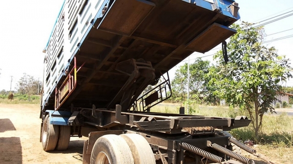 **1,300,000 บ.ต่อรอง/// 10ล้อ2เพลา ISUZU ROCKY FXZ-240 (K) พ่วงแม่+ลูกดั้ม เครื่อง/เกียร์ เดิม แน่น แรงดี ช่วงล่างเดิม คัสซีสวย เดิมๆ ไม่ดาม ไม่บวม หัวสวยภายในสวย ครบ พาวเวอร์/ทริฟฟี่/แอร์ กระบะดั้มเกษตร ดั้มชลบุรี สภาพเดิมๆ ลูก2คานดั้มเหล็กเกษตร BJM.บรรจ