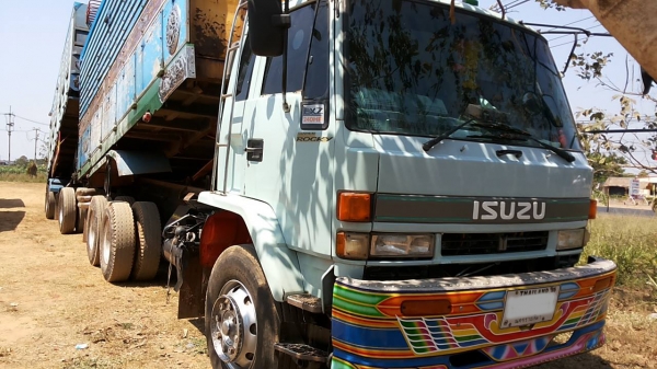 **1,300,000 บ.ต่อรอง/// 10ล้อ2เพลา ISUZU ROCKY FXZ-240 (K) พ่วงแม่+ลูกดั้ม เครื่อง/เกียร์ เดิม แน่น แรงดี ช่วงล่างเดิม คัสซีสวย เดิมๆ ไม่ดาม ไม่บวม หัวสวยภายในสวย ครบ พาวเวอร์/ทริฟฟี่/แอร์ กระบะดั้มเกษตร ดั้มชลบุรี สภาพเดิมๆ ลูก2คานดั้มเหล็กเกษตร BJM.บรรจ
