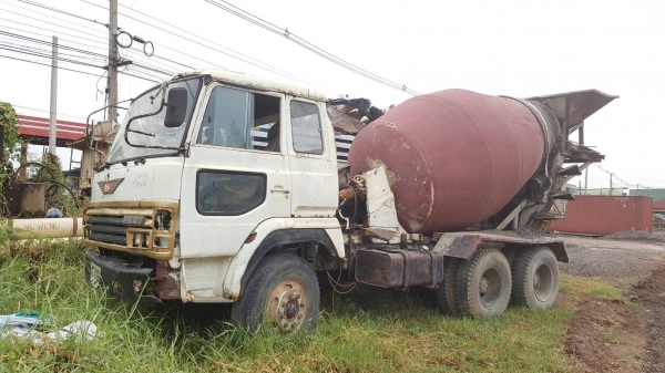 ขาย รถโม่ปูน โม่ตรง 5 คิว ไม่มีทะเบียน HINO ZM ช่วงล่างเบรคแห้ง เครื่อง EK100 260 แรงม้า คัสซีสวย เบรคทิฟฟี่ พวงมาลัยพาวเวอร์ รถใช้งานอยู่ครับ