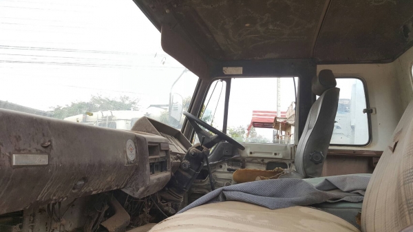 ขาย รถโม่ปูน โม่ตรง 5 คิว ไม่มีทะเบียน HINO ZM ช่วงล่างเบรคแห้ง เครื่อง EK100 260 แรงม้า คัสซีสวย เบรคทิฟฟี่ พวงมาลัยพาวเวอร์ รถใช้งานอยู่ครับ