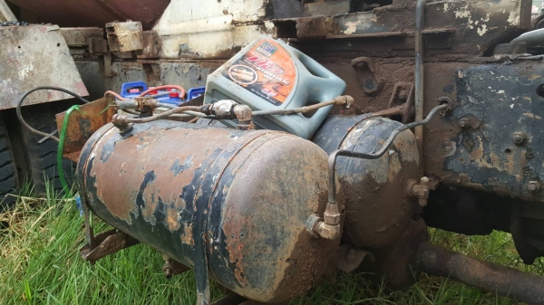 ขาย รถโม่ปูน โม่ตรง 5 คิว ไม่มีทะเบียน HINO ZM ช่วงล่างเบรคแห้ง เครื่อง EK100 260 แรงม้า คัสซีสวย เบรคทิฟฟี่ พวงมาลัยพาวเวอร์ รถใช้งานอยู่ครับ