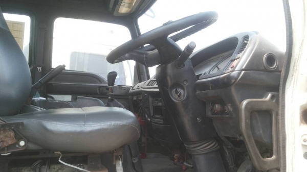 รถอีซูซุ 10 ล้อ หัวลาก  GXZ  270 แรงม้า. ปี 45.  ,  ( ** มี ขาย 2 คัน. )    สนใจติดต่อ  081 - 6079515