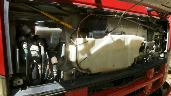 รถอีซูซุ 6 ล้อ ตู้แห้ง  FRR  210 แรงม้า. ปี 57.    สนใจติดต่อ  081 - 6079515