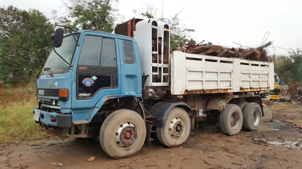 ขาย 10 ล้อดั้ม ISUZU 12 ล้อ เครื่อง 6WA1 360 แรงม้า ติดแก๊ส NGV 10 ถัง มีระบบลากพ่วง คัสซีสวยตลอดเส้น ช่วงล่างดี ทะเบียนพร้อมโอน