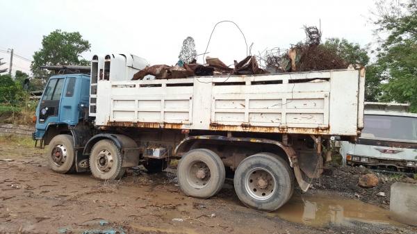 ขาย 10 ล้อดั้ม ISUZU 12 ล้อ เครื่อง 6WA1 360 แรงม้า ติดแก๊ส NGV 10 ถัง มีระบบลากพ่วง คัสซีสวยตลอดเส้น ช่วงล่างดี ทะเบียนพร้อมโอน