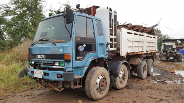 ขาย 10 ล้อดั้ม ISUZU 12 ล้อ เครื่อง 6WA1 360 แรงม้า ติดแก๊ส NGV 10 ถัง มีระบบลากพ่วง คัสซีสวยตลอดเส้น ช่วงล่างดี ทะเบียนพร้อมโอน