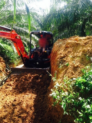 รถแบคโฮ KUBOTA 140.   ( * รถทำงาน 3,xxx ชม. )    สนใจติดต่อ  081 - 6079515