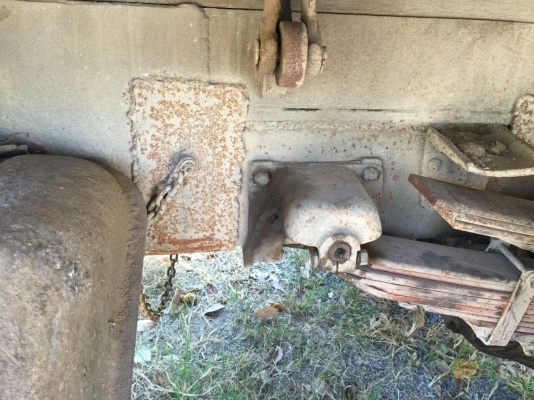 รถฮีโน่  6  ล้อดั้ม FF  168 แรงม้า.   สนใจติดต่อ  081 - 6079515