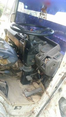 รถฮีโน่  6  ล้อดั้ม FF  168 แรงม้า.   สนใจติดต่อ  081 - 6079515