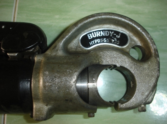 ขายBurndy Y35 Hydraulic Crimper Good Condition No Dies