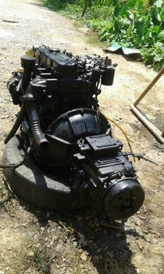 เครื่องอีซูสุพร้อมเกียร์ 4BC2 100 แรงม้า  พร้อมใช้งาน  มีใบคุมเครื่อง (หน้าเล่ม)