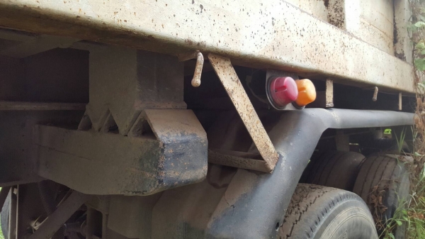 ขาย หางเทนเลอร์ดั้ม 3 เพลา ยาว 7.50 เมตร อู่ PANUS คัสซีสวย ช่วงล่างดี ยางเต็ม ทะเบียนพร้อมโอน