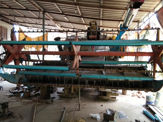 รถยกแพ็ครถเกี่ยว 2 คัน ไทยเจริญ / ส.ทวี + 10 ล้อ เทเลอร์ หน้ายาว 1 คัน ราคา 1.4 ล้าน ต่อรอง