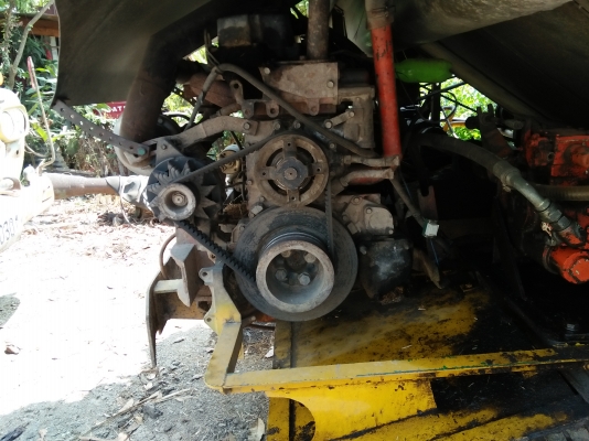 รถยกแพ็ครถเกี่ยว 2 คัน ไทยเจริญ / ส.ทวี + 10 ล้อ เทเลอร์ หน้ายาว 1 คัน ราคา 1.4 ล้าน ต่อรอง