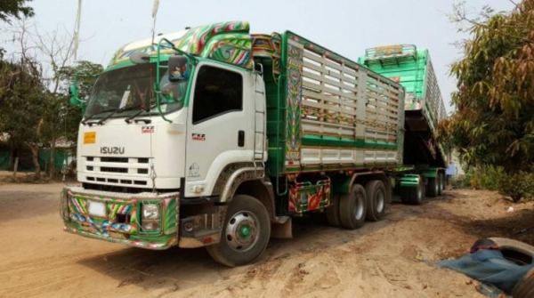 **2,970,000 บ.ต่อรอง/// 10ล้อ2เพลา ISUZU DECA FXZ-360 ยูโร 3 ปี56 เครื่อง/เกียร์ เดิม ไมล์25x,xxxกม. 22ล้อพ่วงแม่(56)+ลูก(55)ดั้มเหล็กเกษตร อู่.โชคชัย อุดรฯ สภาพสวย แม่+ลูก คัสซีสวย พร้อมใช้งาน จัดได้ 2.0-2.2ล้าน โดยประมาณ **ขาย ISUZU DECA FXZ-360 ยูโร-3 **2,970,000 บ.ต่อรอง/// 10ล้อ2เพลา ISUZU DECA FXZ-360 ยูโร 3 ปี56 เครื่อง/เกียร์ เดิม ไมล์25x,xxxกม. 22ล้อพ่วงแม่(56)+ลูก(55)ดั้มเหล็กเกษตร อู่.โชคชัย อุดรฯ สภาพสวย แม่+ลูก คัสซีสวย พร้อมใช้งาน จัดได้ 2.0-2.2ล้าน โดยประมาณ **ขาย ISUZU DECA FXZ-360 ยูโร-3