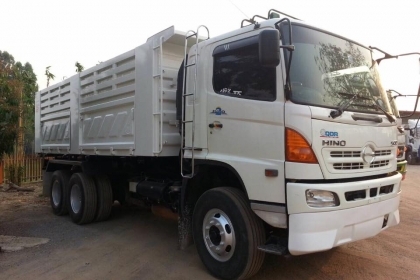 ขาย 320 สวยๆพร้อมใช้งาน ราคาต่อลองได้ ยางดีเต็ม ทุกเส้น มีระบบรากพ่วงสนใจโทร 089-7088772 ขาย 320 สวยๆพร้อมใช้งาน ราคาต่อลองได้ ยางดีเต็ม ทุกเส้น มีระบบรากพ่วงสนใจโทร 089-7088772