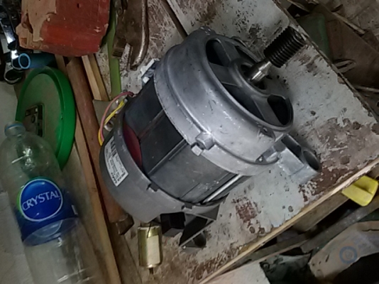 ขายมอเตอร์ไฟฟ้าใช้ได้ทั้งไฟแบตเตอรี่และไฟบ้าน 12 - 220 โวลต์   ใช้ได้ทั้งไฟ AC  และ DC