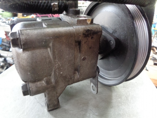 ขายปั๊มพาวเวอร์ bmw e39