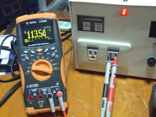 หม้อแปลงไฟจาก 220v ==> 100v /110v ขนาด 2,000W ของ KRR