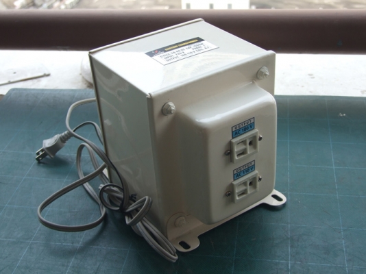 หม้อแปลงไฟจาก 220v ==> 100v /110v ขนาด 1,500W ของ KRR