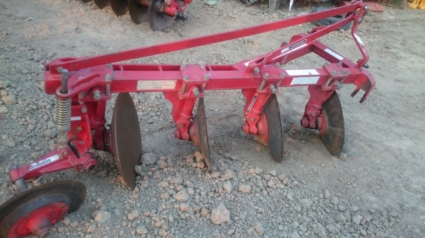 26500 บาท ลดสุดๆครับ ผาน บุกเบิก 22*4 CMT โครงสวยย เดิมๆ ใบเต็ม ไม่มีรอยเชื่อม เป็นผานของรถโดนยึดไป ราคาคุยกันได้