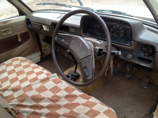 ขายม้าดำไฟกลมช่วงสั้นดีเซลทะเบียนโอน