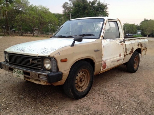 ขายม้าดำไฟกลมช่วงสั้นดีเซลทะเบียนโอน