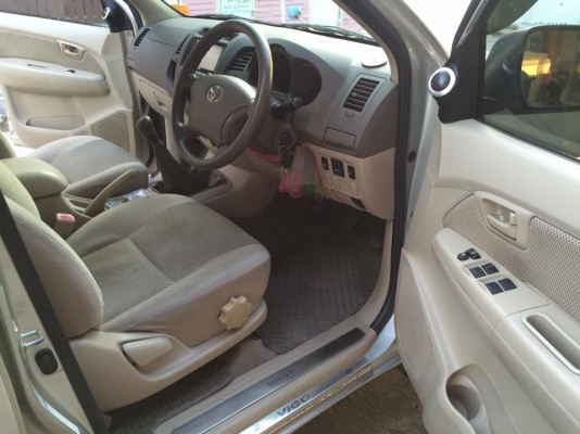 ขาย TOYOTA VIGO ปี 2007 เครื่อง2.5 E  มือเดียวออกห้าง หน้าหลังเดิม สวยทั้งภายในภายนอก ไม่เคยทำสี เดิมทั้งลำคับ สภาพนางฟ้า ไร้ที่ตำหนิคับ เอกสารพร้อมโอน 0876835269   อยากดูตรงใหนเพิ่มโทรเลยคับ คนขายใจดี