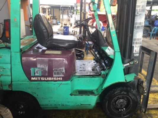 ขายฟอร์คลิฟท์ 1.5 ตันรุ่นใหม่ๆราคาเบาๆ95,000 บาท